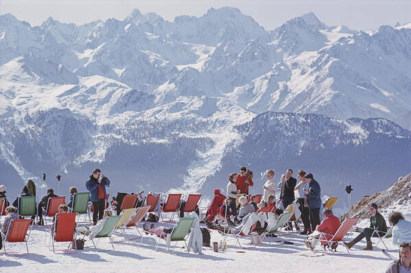 People Art Print featuring the photograph Lounging In Verbier by Slim Aarons
