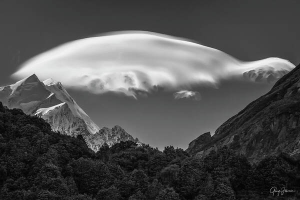 New-zealand Art Print featuring the photograph Mt. Cook Lenticular Cloud by Gary Johnson