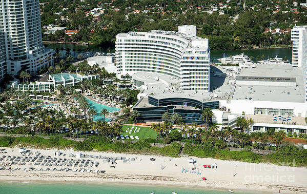 Fontainebleau Miami Beach Art Print featuring the photograph Fontainebleau Miami Beach Aerial by David Oppenheimer