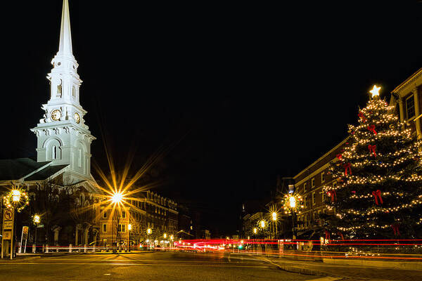 North Church Art Print featuring the photograph Holiday Excitement In Market Square by Jeff Sinon