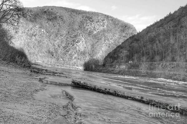 Delaware Water Gap Art Print featuring the photograph Delaware Water Gap in Winter by Christopher Lotito