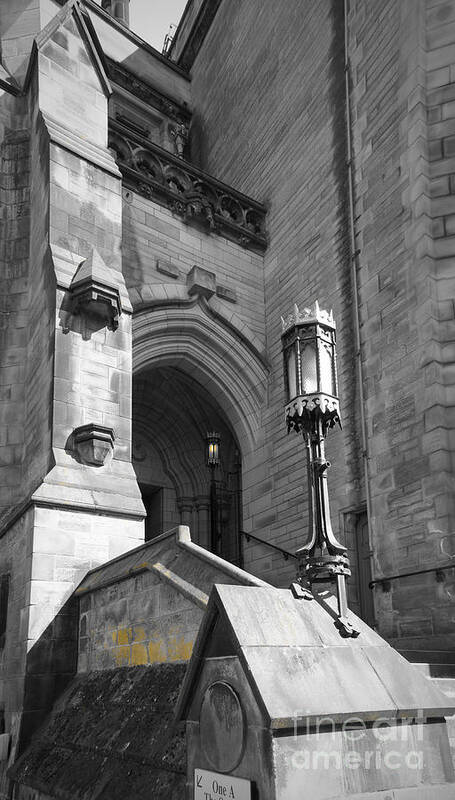 Lamppost Art Print featuring the photograph Glasgow University. Lamppost at entrance. by Elena Perelman