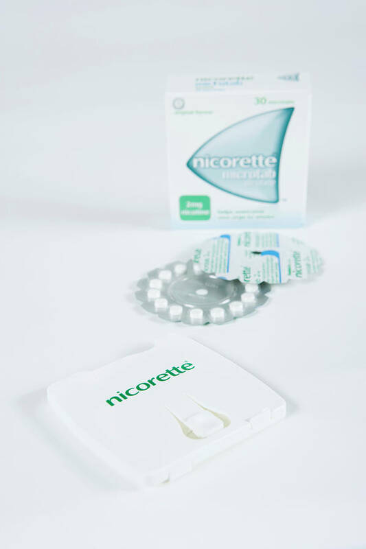 Nicorette Microtab Art Print featuring the photograph Nicorette Microtab Pills #3 by Gustoimages/science Photo Library