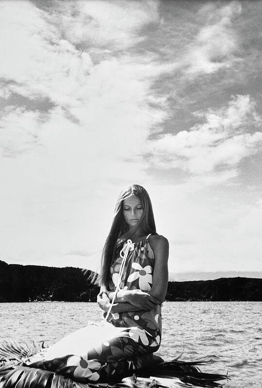 Hawaii Art Print featuring the photograph Veruschka Wearing A Suri Line Dress #3 by Franco Rubartelli