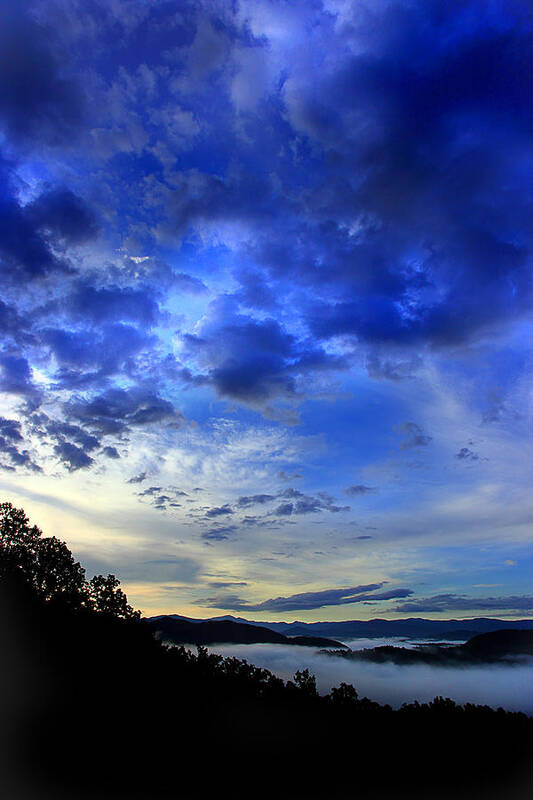 Smoky Mountains Art Print featuring the photograph A Smoky Mountain Dawn by Michael Eingle