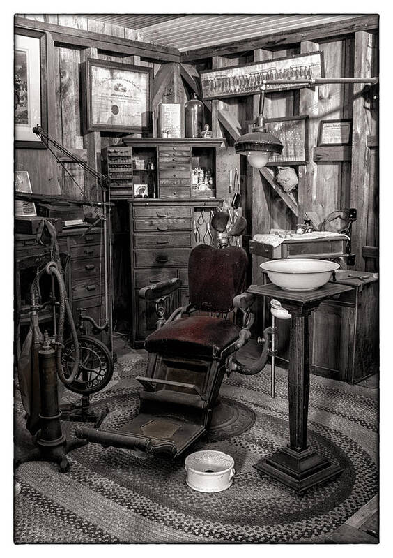 Holcombe-jimison Farmstand Art Print featuring the photograph At The Dentist by Marzena Grabczynska Lorenc