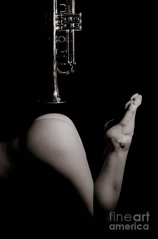 Nude Trumpet