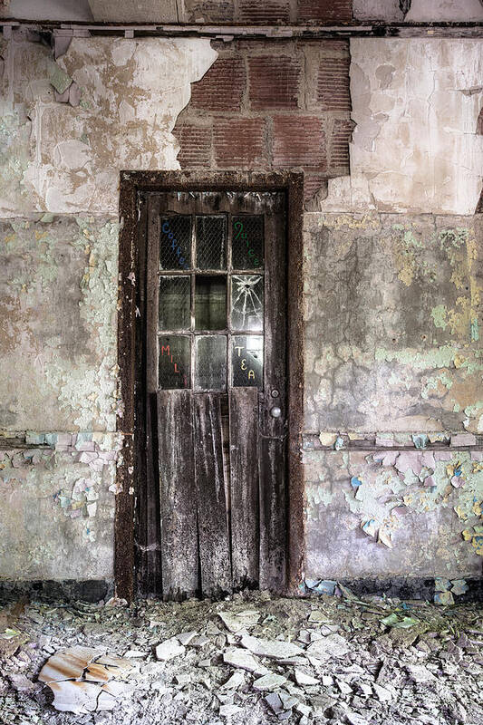 Old Door Art Print featuring the photograph Old Door - Abandoned building - Tea by Gary Heller
