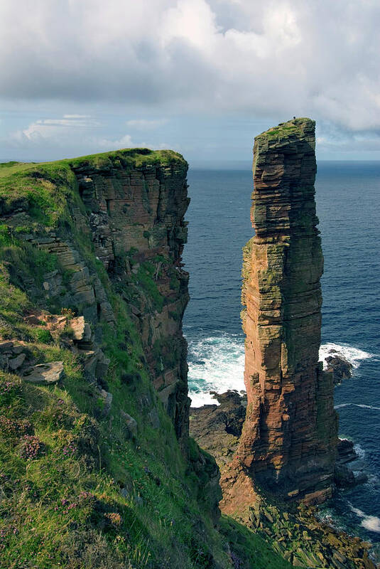 Old Man Of Hoy Art Print featuring the photograph Old Man Of Hoy by Simon Fraser/science Photo Library