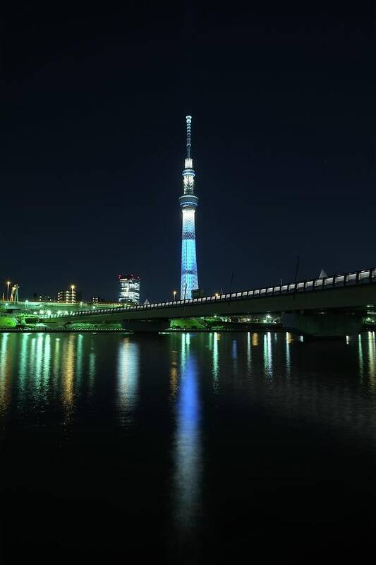 Tranquility Art Print featuring the photograph Tokyo Skytree by Y.zengame