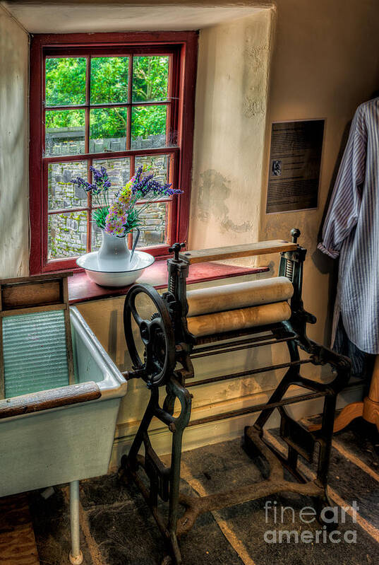 Victorian Wash Room Art Print featuring the photograph Victorian Wash Room by Adrian Evans