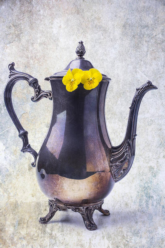 Eapot Art Print featuring the photograph Vintage Teapot With Pansies by Garry Gay