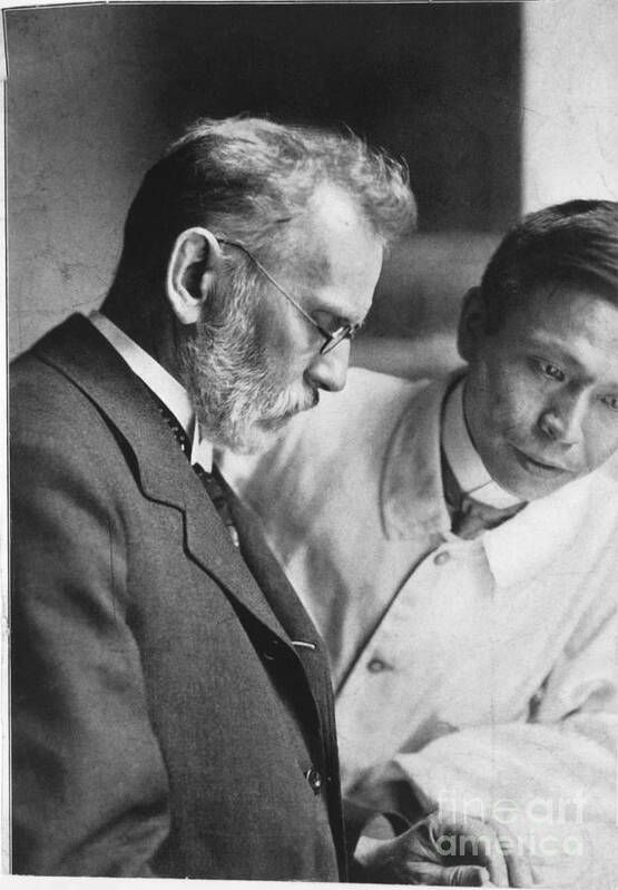 Ehrlich Art Print featuring the photograph Ehrlich And Hata, Discovered Syphilis by Science Source