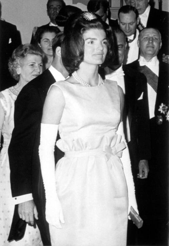 1960s Fashion Art Print featuring the photograph Jacqueline Kennedy At A Dinner To Honor by Everett