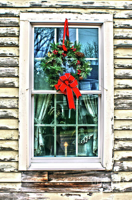 Window Art Print featuring the photograph Christmas Window by Sandy Moulder