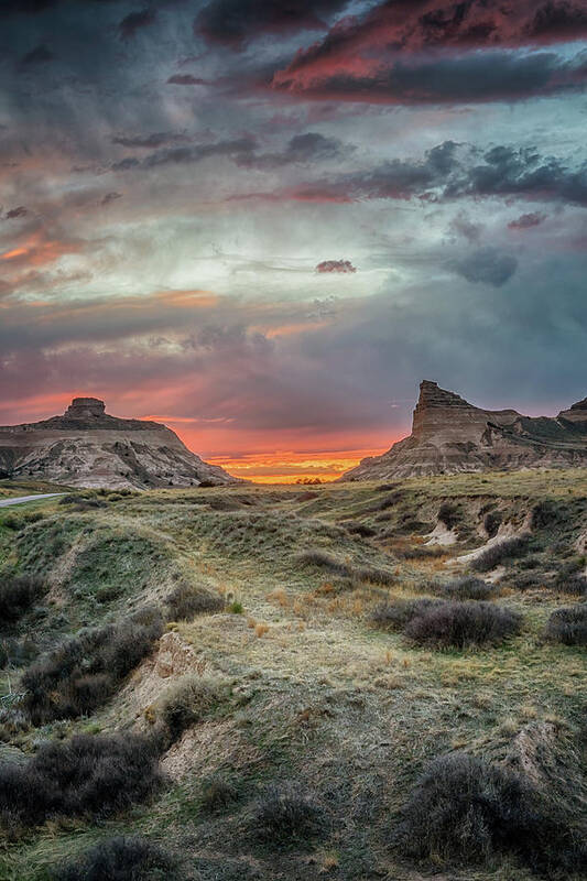 Scotts Bluff Art Print featuring the photograph Scotts Bluff Sunset by Susan Rissi Tregoning