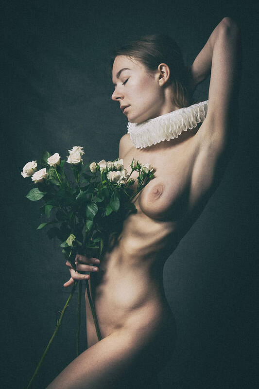 Nude
Akt
Body
Girl
Rosen
Roses
Flowers
Flower
Body
Face
Fine Art
Romantik
Sinnlich
Erotic Art Print featuring the photograph Flowers #2 by Christian Kurz