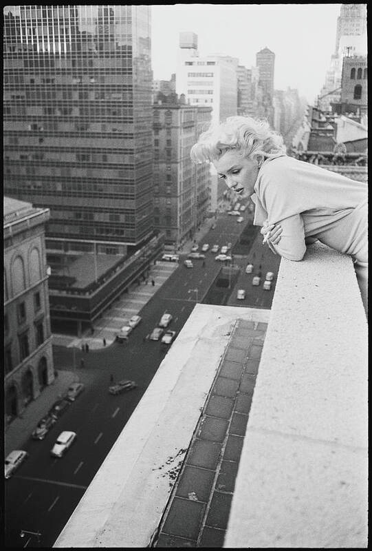 Marilyn Monroe Art Print featuring the photograph Marilyn On The Roof #2 by Michael Ochs Archives
