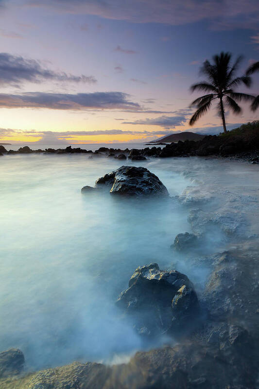 Water's Edge Art Print featuring the photograph Idylic Maui Coastline - Hawaii #6 by Wingmar