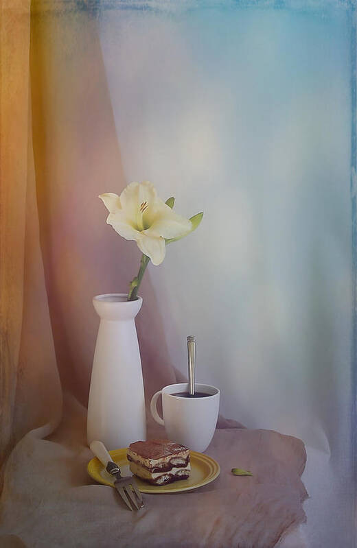 Daylily Art Print featuring the photograph Enjoy The Moment by Fangping Zhou