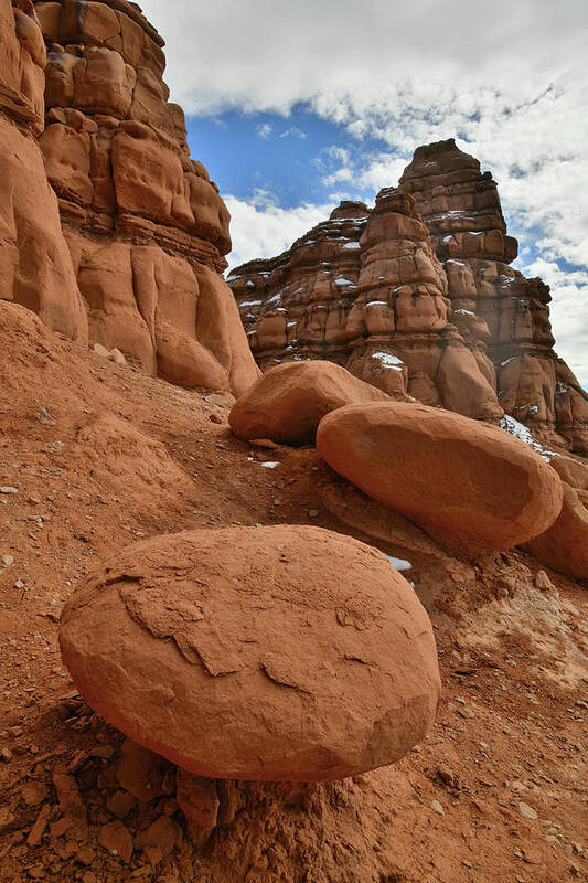 Highway 24 Art Print featuring the photograph Goblin Boulders near Hanksville Utah by Ray Mathis