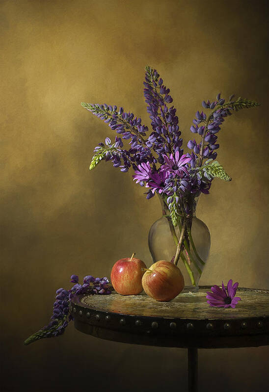 Apple Art Print featuring the photograph Sweet Hours by Lydia Jacobs
