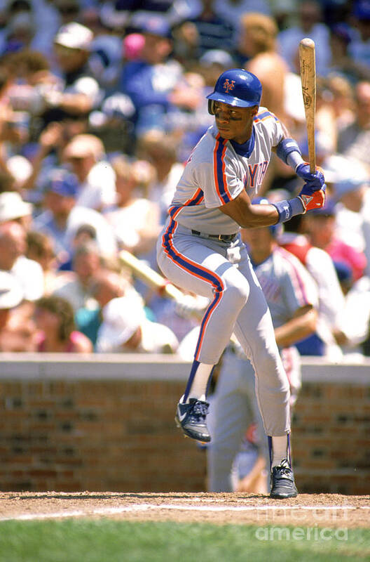 1980-1989 Art Print featuring the photograph Darryl Strawberry by Ron Vesely