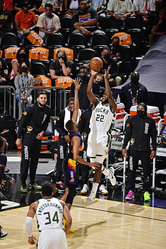 Khris Middleton Art Print featuring the photograph Khris Middleton by Barry Gossage