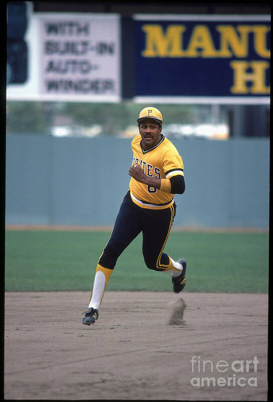 1980-1989 Art Print featuring the photograph Willie Stargell by Rich Pilling