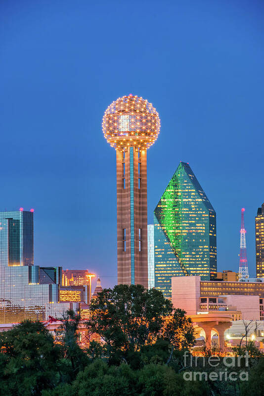Dallas Art Print featuring the photograph Dallas Reunion Tower Twilight Vertical by Bee Creek Photography - Tod and Cynthia