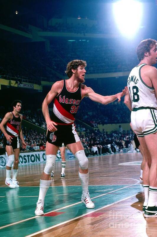 Nba Pro Basketball Art Print featuring the photograph Dave Cowens and Bill Walton by Dick Raphael