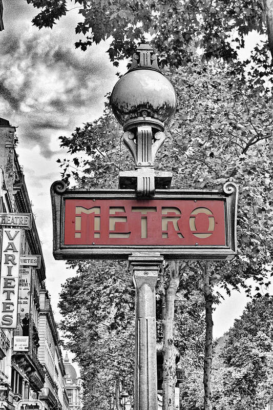 Paris Metro Art Print featuring the photograph Paris Metro by Richard Reeve