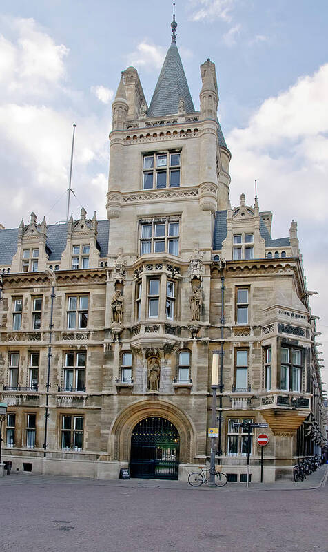 Gonville And Caius College Art Print featuring the photograph Gonville and Caius College. Cambridge. by Elena Perelman