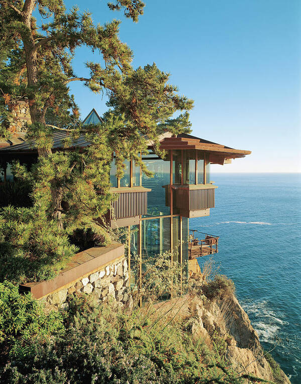 No Peopleoutdoorsdaycolour Imagephotographyverticalbuilt Structurerooftreecliffseaplantstone Wallclear Skybluehotelgreenbalconytourist Resortnaturescenicstravel Destinations1004-ad-boon-01-qch California #condenastarchitecturaldigestphotograph Art Print featuring the photograph View Of Hotel Near Seaside by Mary E Nichols