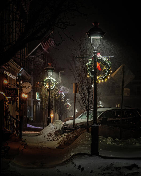 Lamp Art Print featuring the photograph Christmas Lamppost by Rod Best