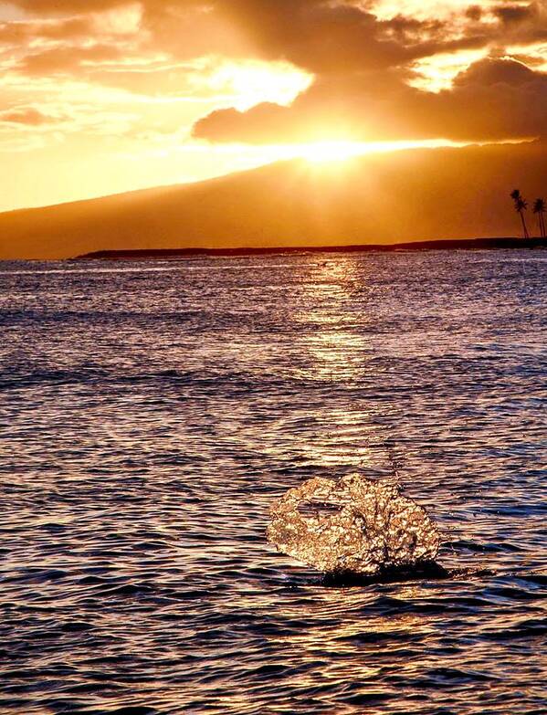 Hawaii Art Print featuring the photograph Dancing Water by Donald J Gray