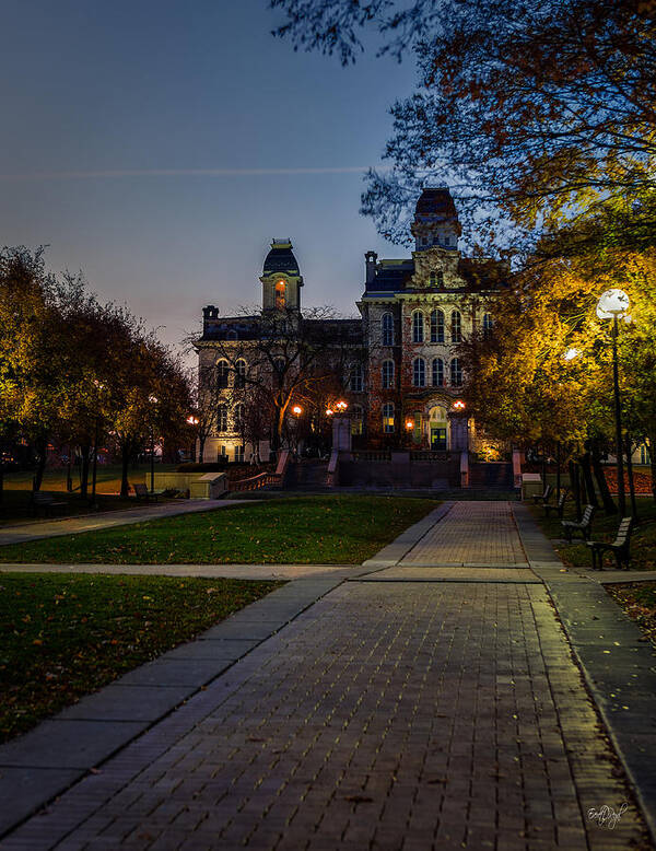 Syracuse Art Print featuring the photograph Syracuse University by Everet Regal