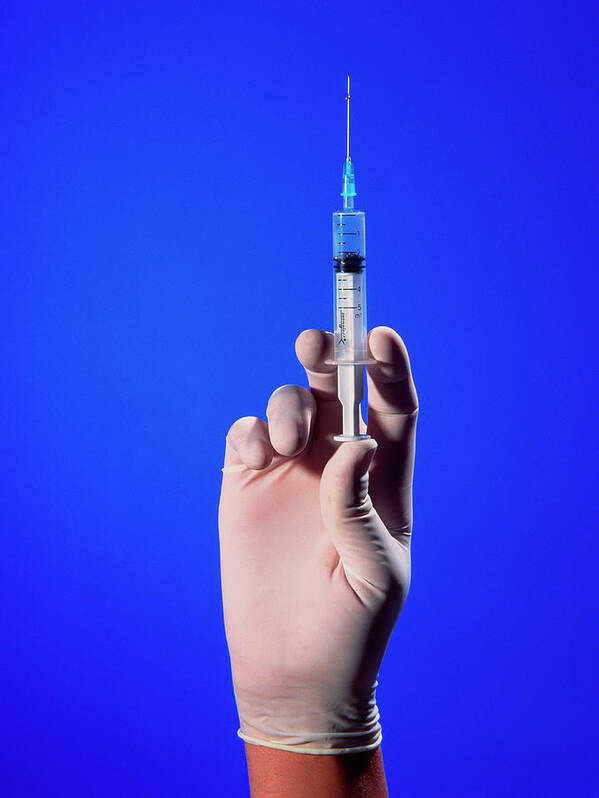 Syringe Art Print featuring the photograph Syringe by Saturn Stills/science Photo Library