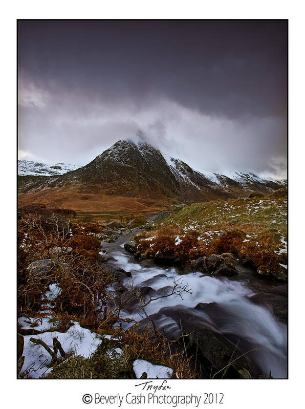 Landscape Art Print featuring the photograph Tryfan by B Cash