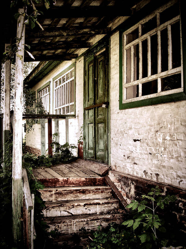Old House Art Print featuring the photograph Deserted Not Forgotten by Julie Palencia