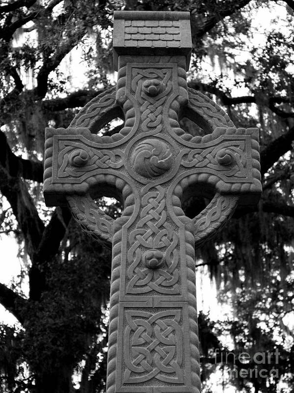 Savannah Art Print featuring the photograph Celtic Cross in Emmet Park by Carol Groenen