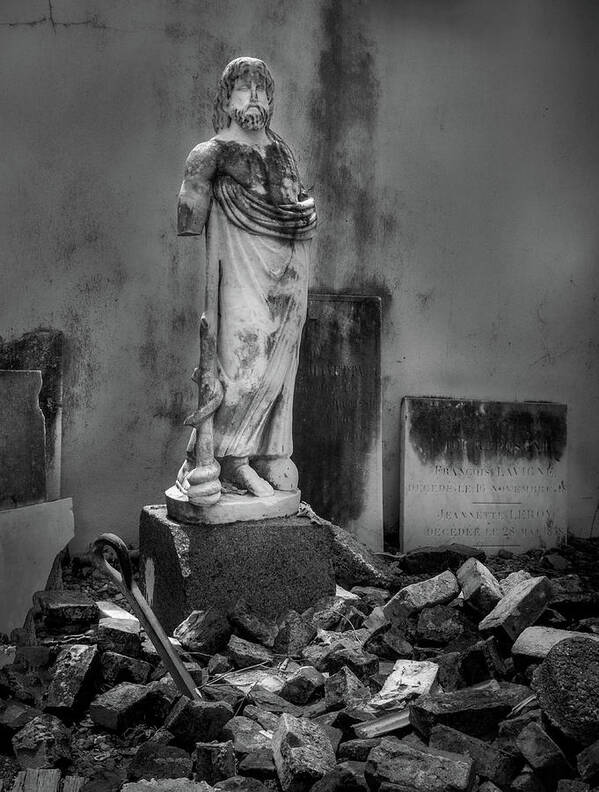 Chrystal Mimbs Art Print featuring the photograph Crumbling Memories In Black and White by Greg and Chrystal Mimbs