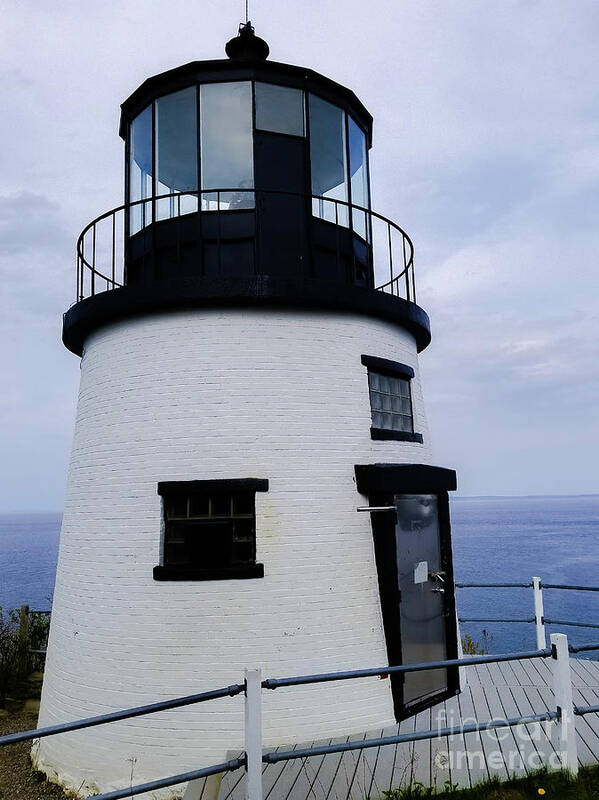 Maine Art Print featuring the photograph Maine Lighthouse by Elizabeth M