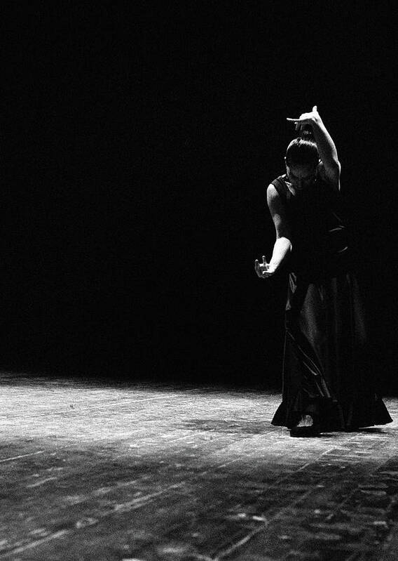 Ballet Dancer Art Print featuring the photograph Modern Flamenco by T-immagini