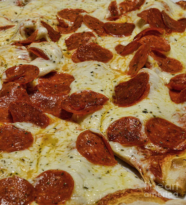 Paul Ward Art Print featuring the photograph Food - Pepperoni Pizza by Paul Ward