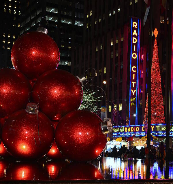 New York City Art Print featuring the photograph NYC Christmas by Colleen Phaedra
