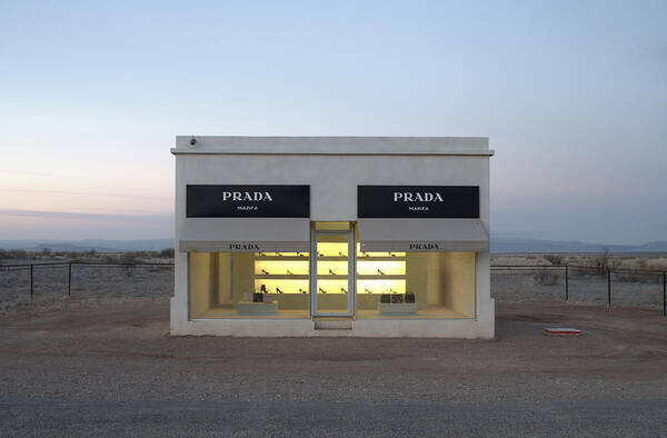 2-prada-marfa-greg-larson.jpg