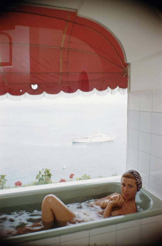 1950-1959 Art Print featuring the photograph Judy Dugdale by Slim Aarons