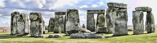England Art Print featuring the photograph Stonehenge by Gordon Engebretson