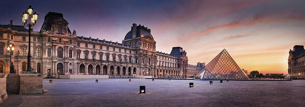 Arc De Triomphe Du Carrousel Art Print featuring the photograph Louvre By Night by Serge Ramelli